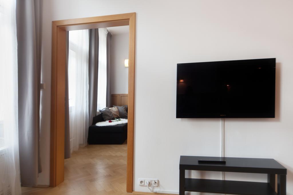 Old Town Melantrichova Apartment — Photos 3